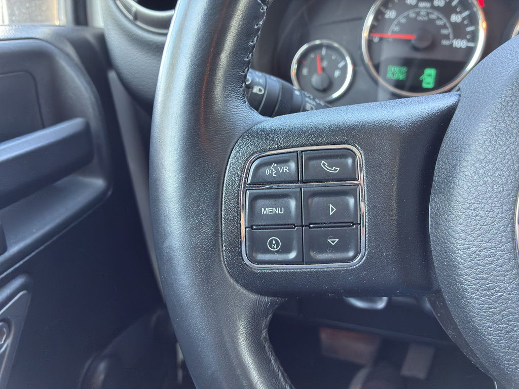 Used 2018 Jeep Wrangler Unlimited Sport w/ Connectivity Group AWD/4WD image 25