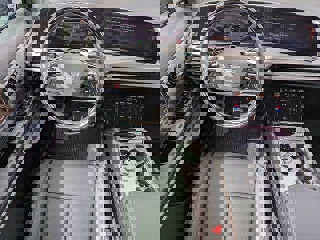 New 2026 Cadillac Vistiq Sport w/ LPO, Floor Liner Package image 17