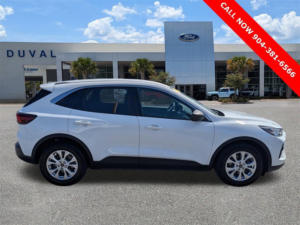 Used 2024 Ford Escape Active image 2