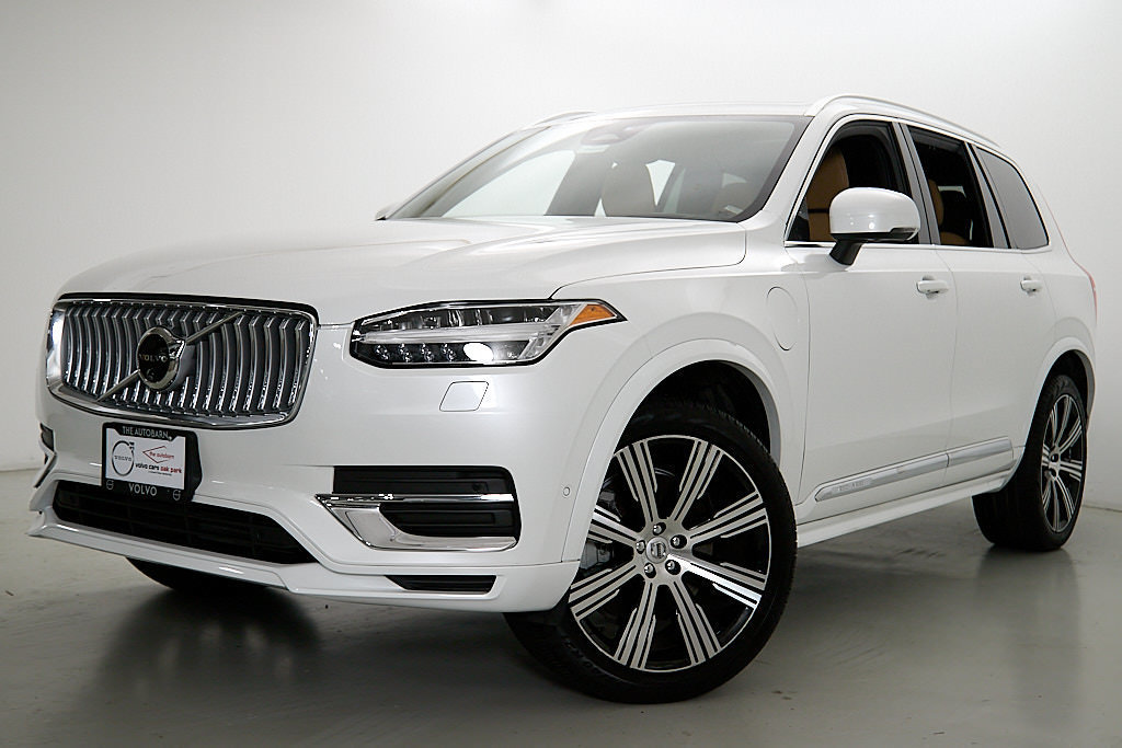 Certified 2024 Volvo XC90 T8 Ultimate w/ Protection Package Premier AWD/4WD image 2