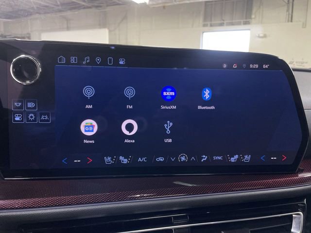Used 2024 Chevrolet Traverse RS w/ LPO, Floor Liner Package AWD/4WD image 16