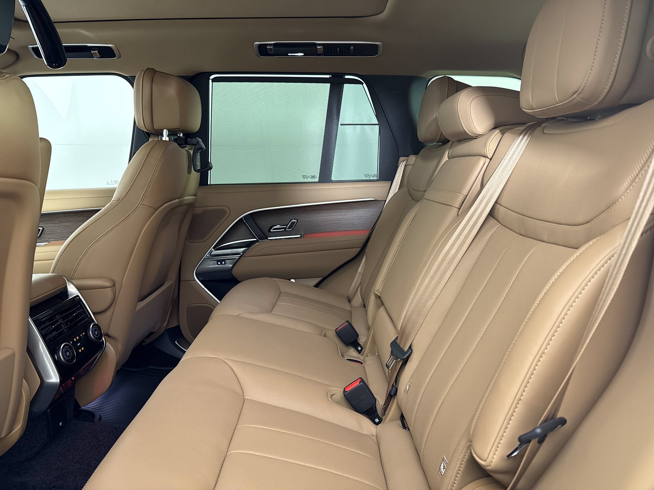 New 2026 Land Rover Range Rover SE AWD/4WD image 24