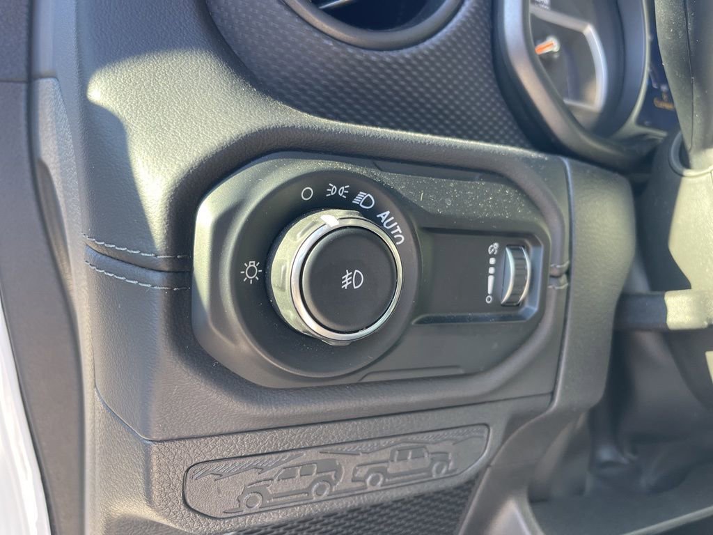 Used 2025 Jeep Wrangler Unlimited Rubicon image 24