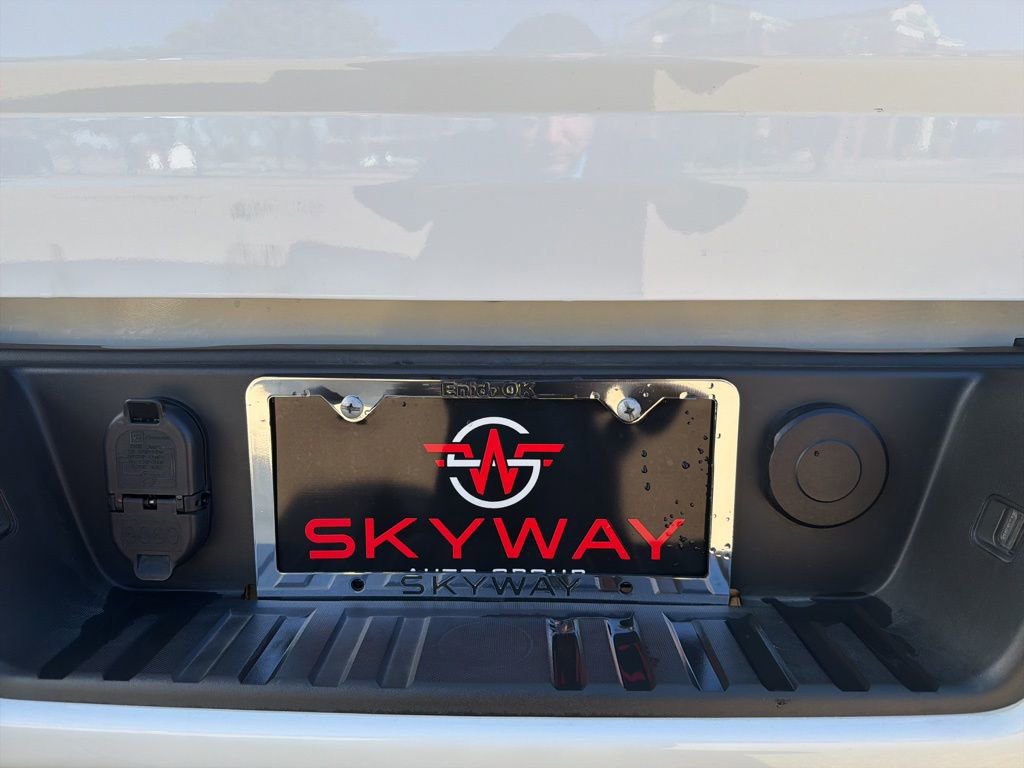 Used 2020 Chevrolet Colorado Z71 image 12