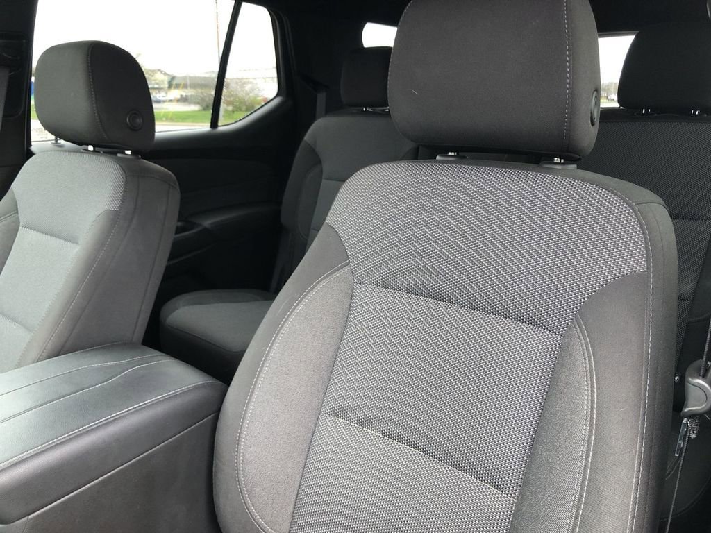 Used 2023 Chevrolet Traverse LT w/ LPO, Floor Liner Package AWD/4WD image 23