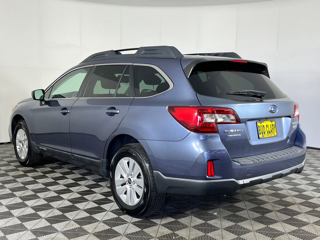 Used 2015 Subaru Outback 2.5i Premium AWD/4WD image 8
