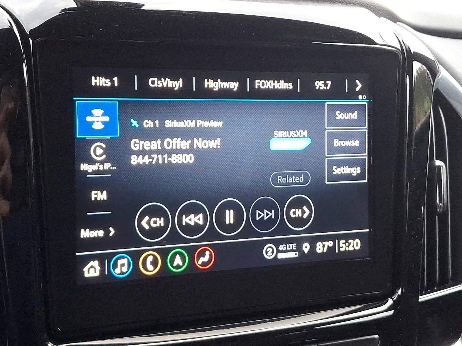 Used 2023 Chevrolet Traverse RS w/ LPO, Floor Liner Package AWD/4WD image 17