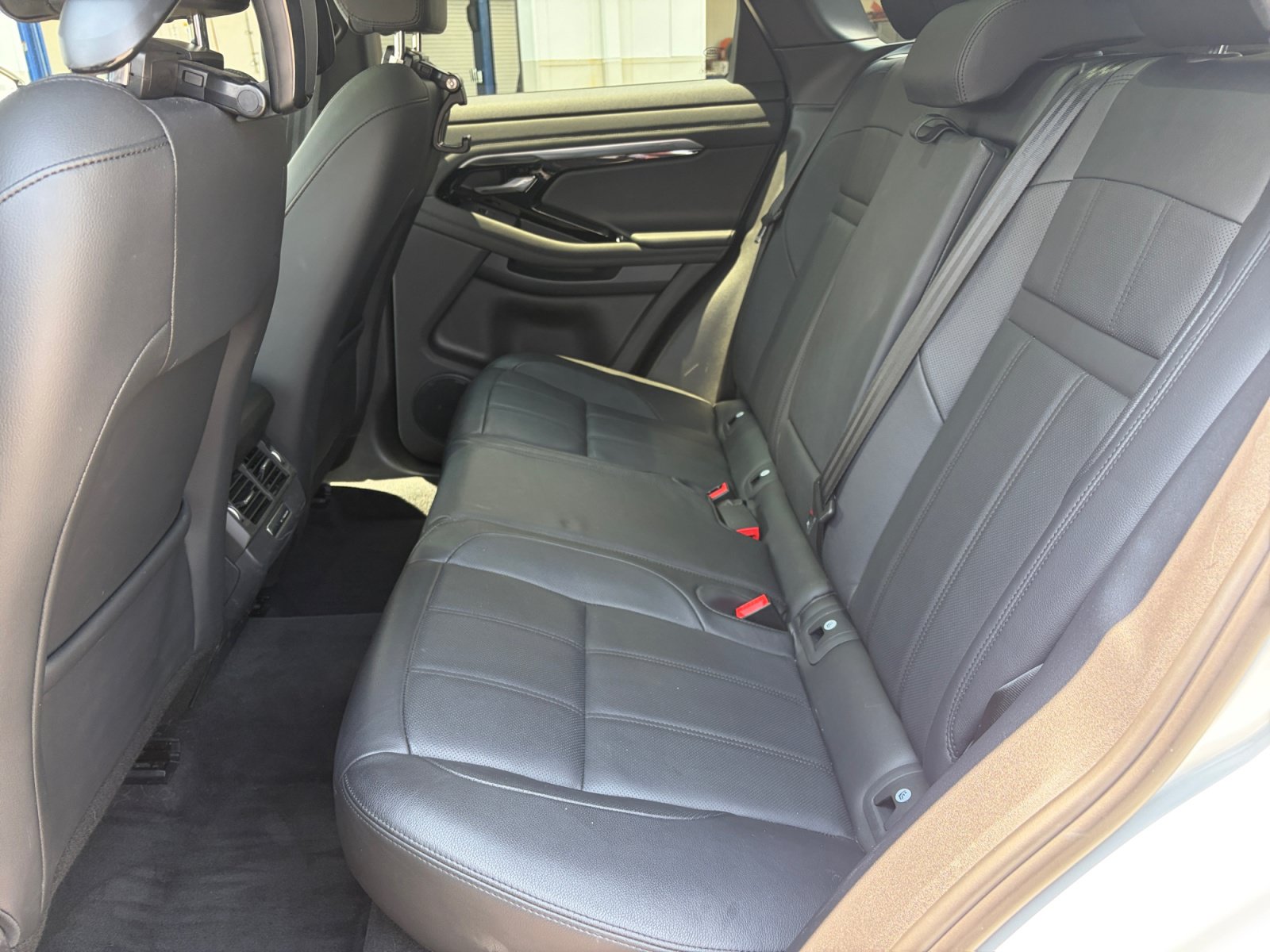 Used 2023 Land Rover Range Rover Evoque R-Dynamic SE AWD/4WD image 26