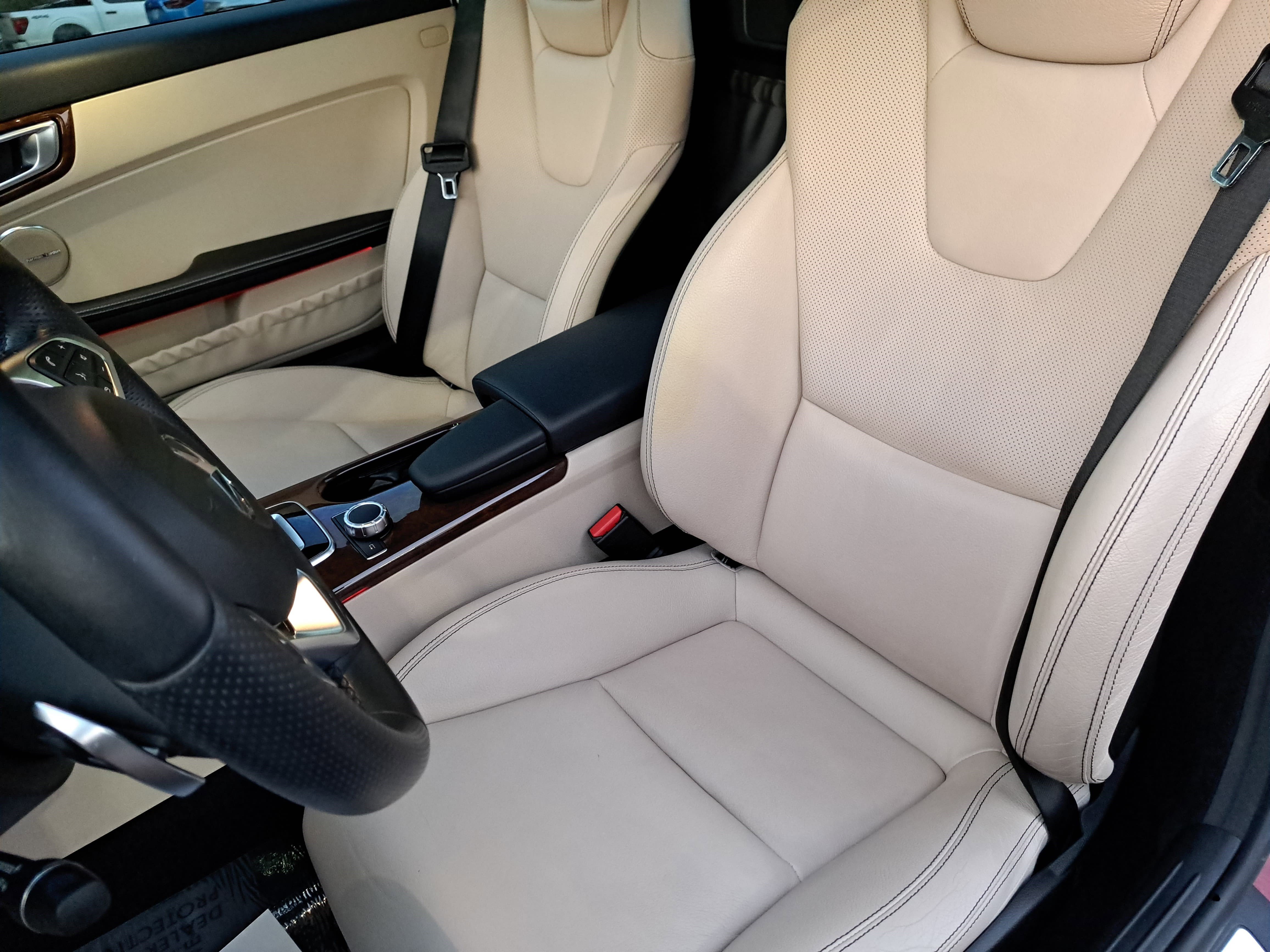 Used 2019 Mercedes-Benz SLC 300 image 15