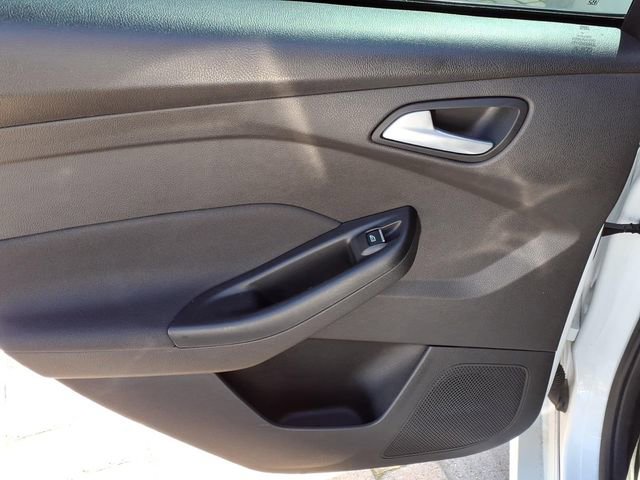 Used 2016 Ford Focus ST image 11