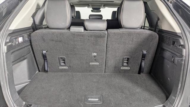 Used 2024 MAZDA CX-90 3.3 Turbo w/ Preferred Plus image 19