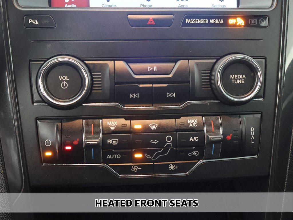 Used 2018 Ford Explorer XLT w/ Equipment Group 202A image 4