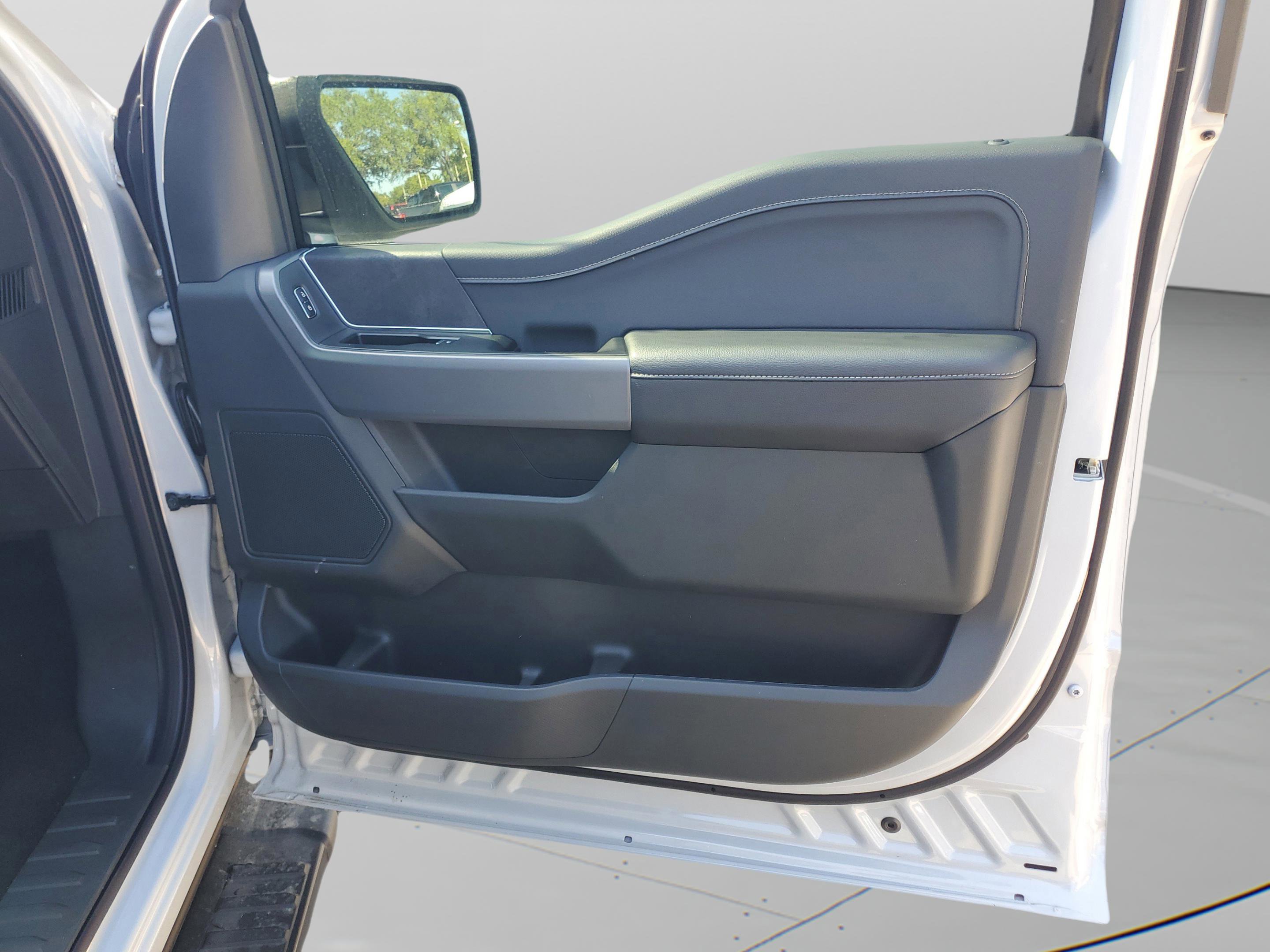 New 2025 Ford F150 XLT w/ Equipment Group 302A MID image 38