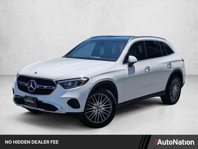 Used 2025 Mercedes-Benz GLC 300 image 1