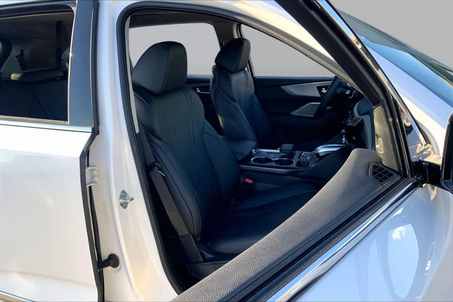 Used 2024 Acura MDX SH-AWD image 8