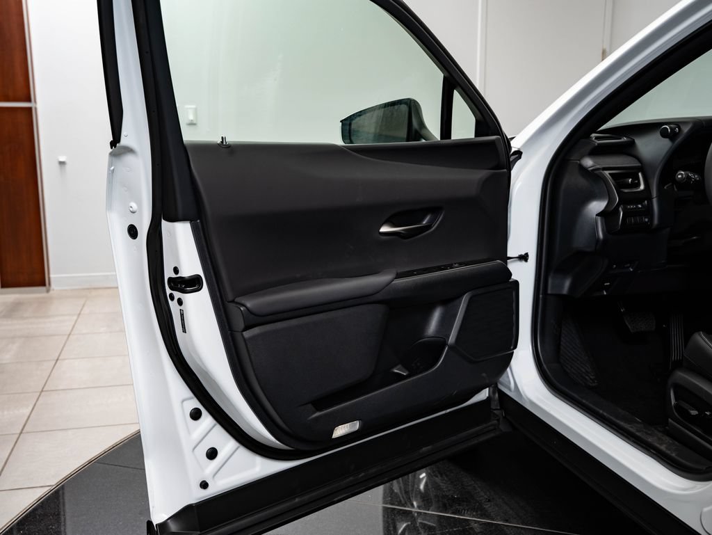 New 2026 Lexus UX 300h AWD image 27