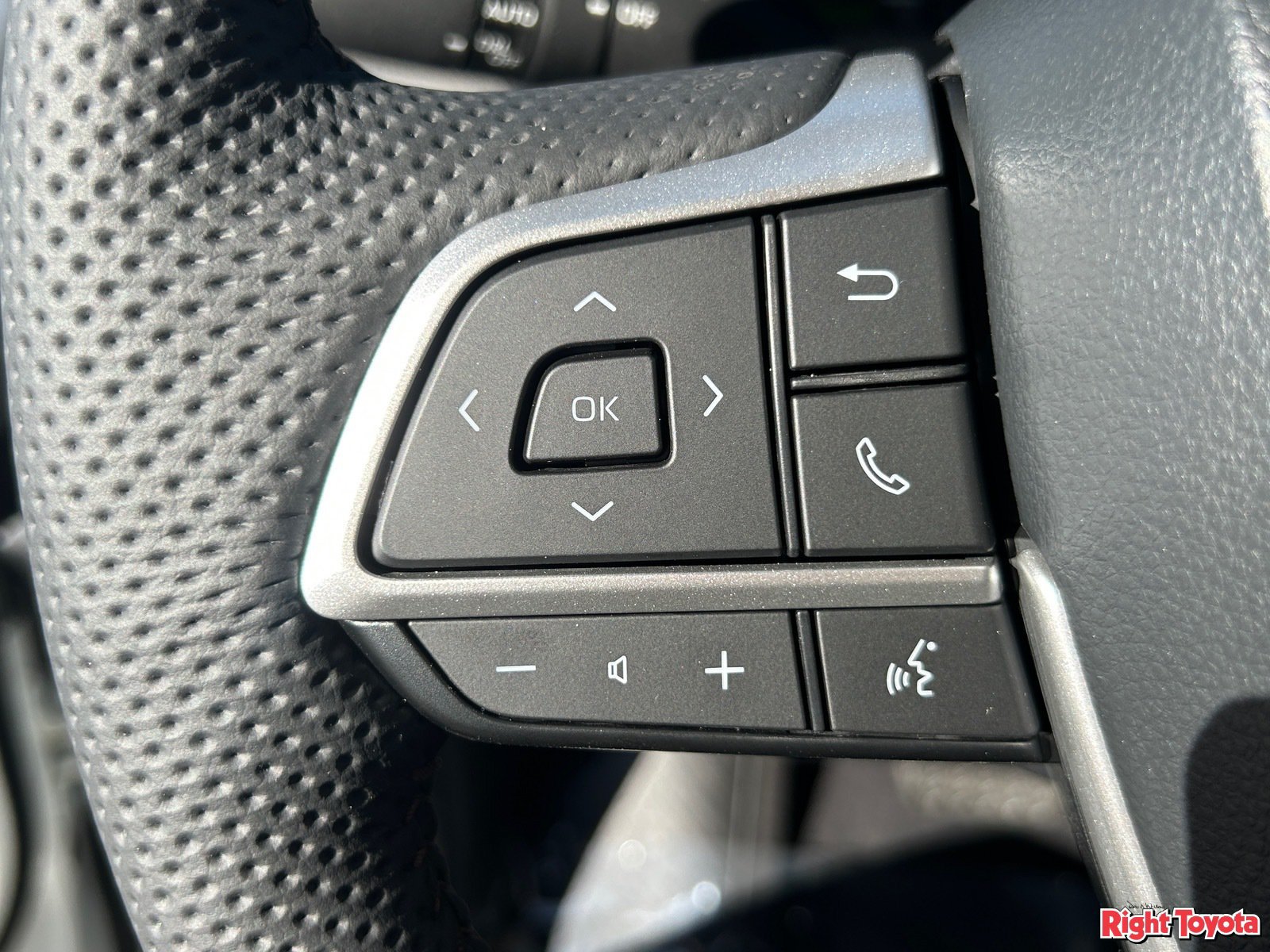 New 2026 Toyota Sienna Platinum AWD/4WD image 33