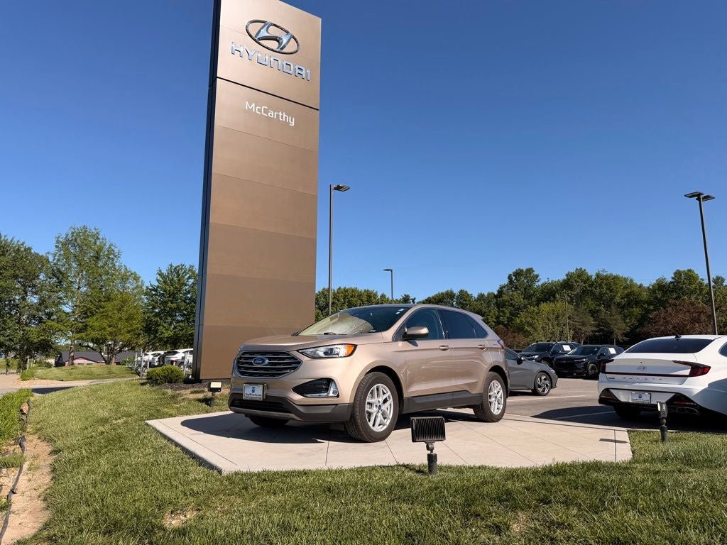 Used 2021 Ford Edge SEL w/ Convenience Package