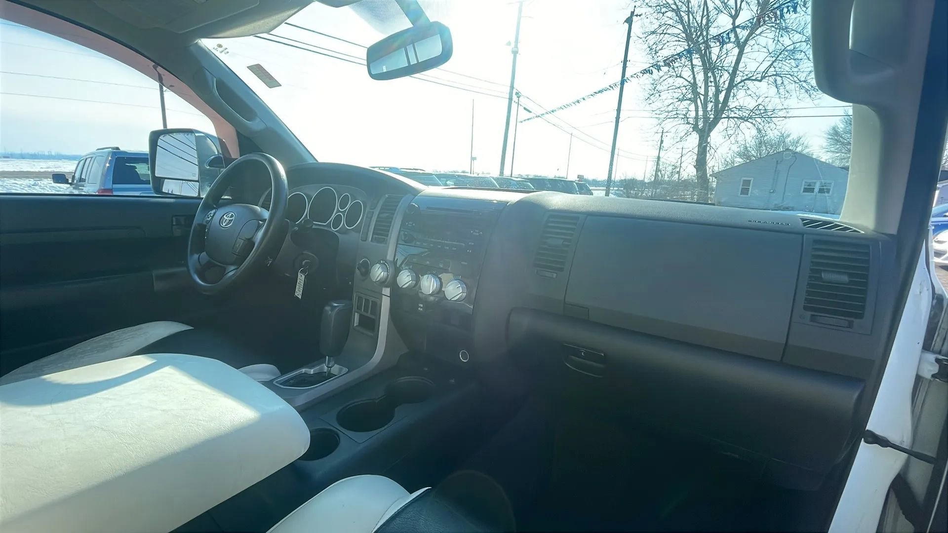 Used 2011 Toyota Tundra SR5 image 26