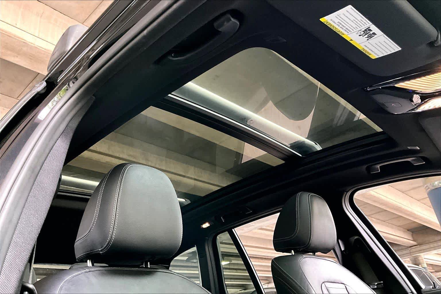 Used 2021 BMW X3 sDrive30i w/ Executive Package RWD image 13