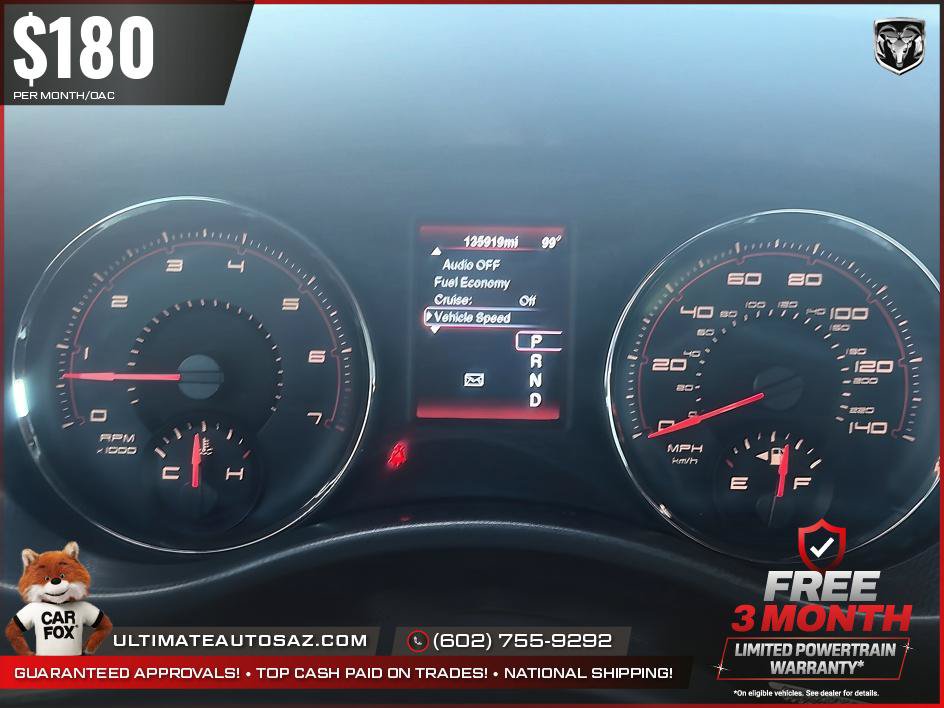Used 2014 Dodge Charger SE RWD image 3