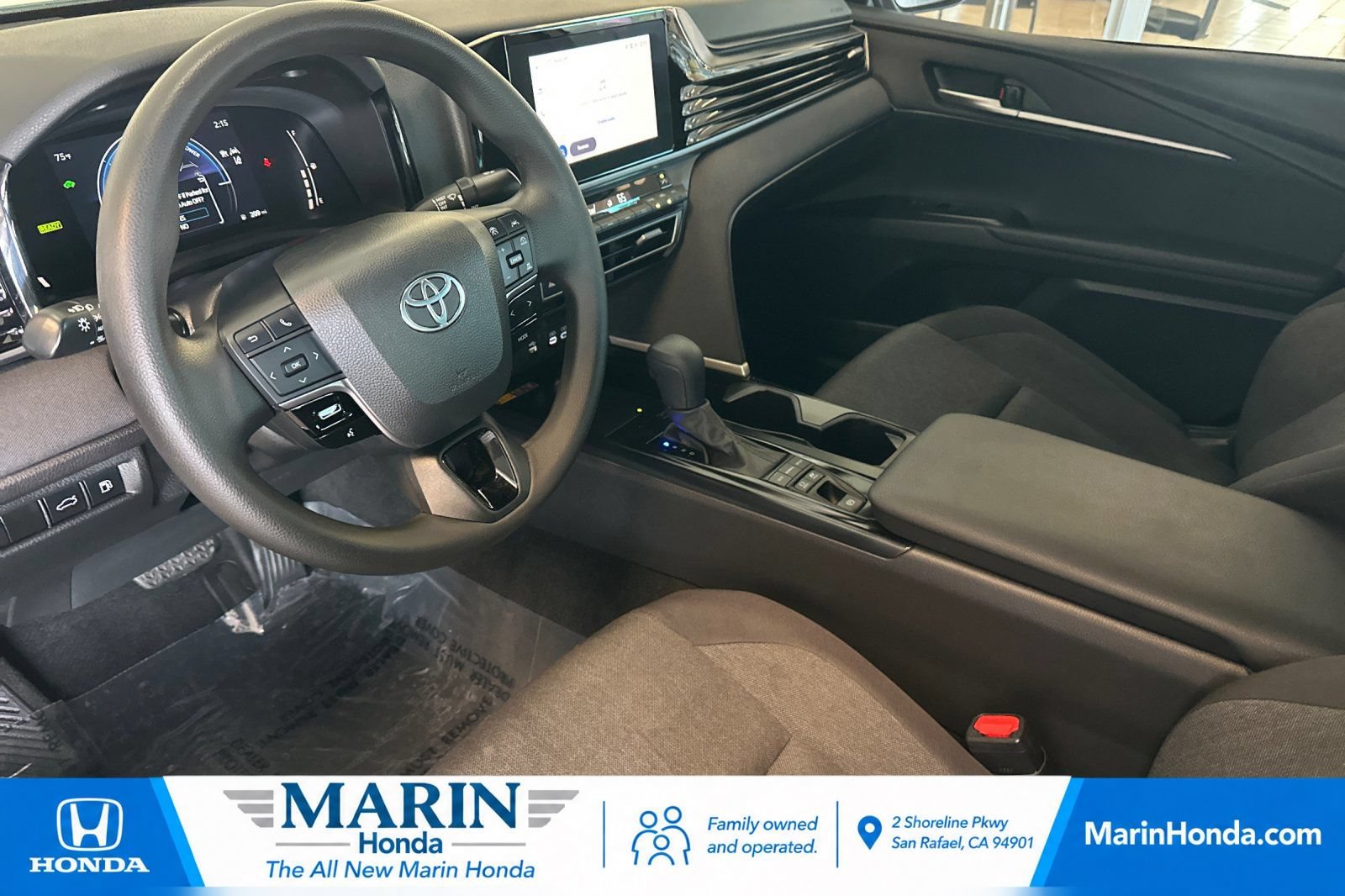 Used 2025 Toyota Camry LE w/ Convenience Package FWD image 10