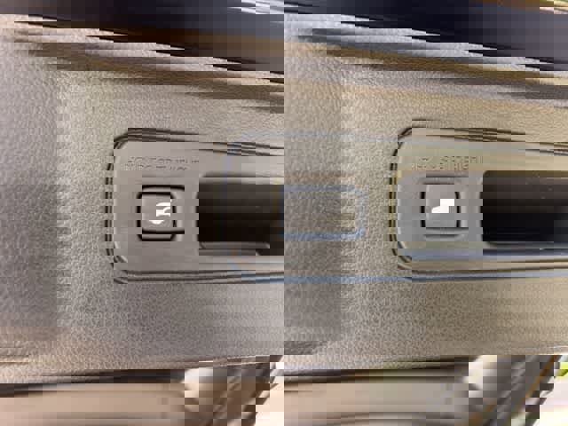 Certified 2025 Honda Pilot Touring image 34