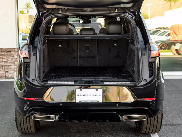 New 2026 Land Rover Range Rover Sport Dynamic SE AWD/4WD image 28