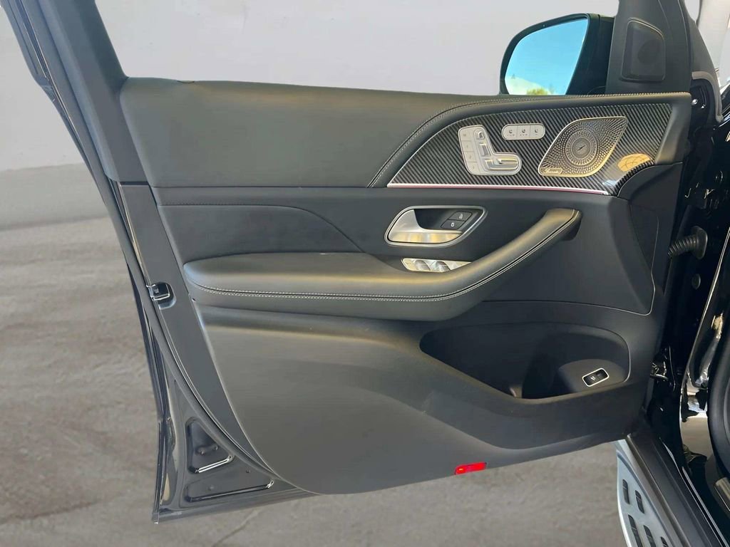 Used 2024 Mercedes-Benz GLS 63 AMG 4MATIC image 29