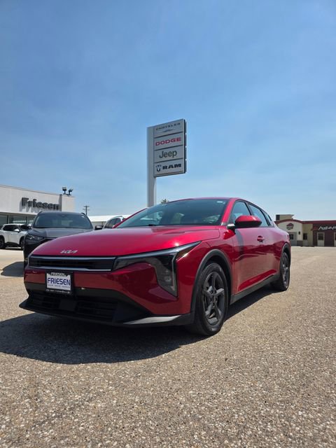 Used 2025 Kia K4 FWD image 2