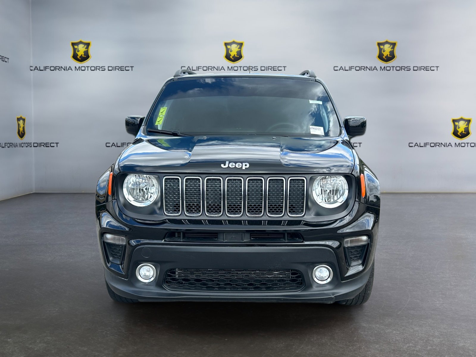 Used 2019 Jeep Renegade Latitude w/ Popular Equipment Group AWD/4WD image 2
