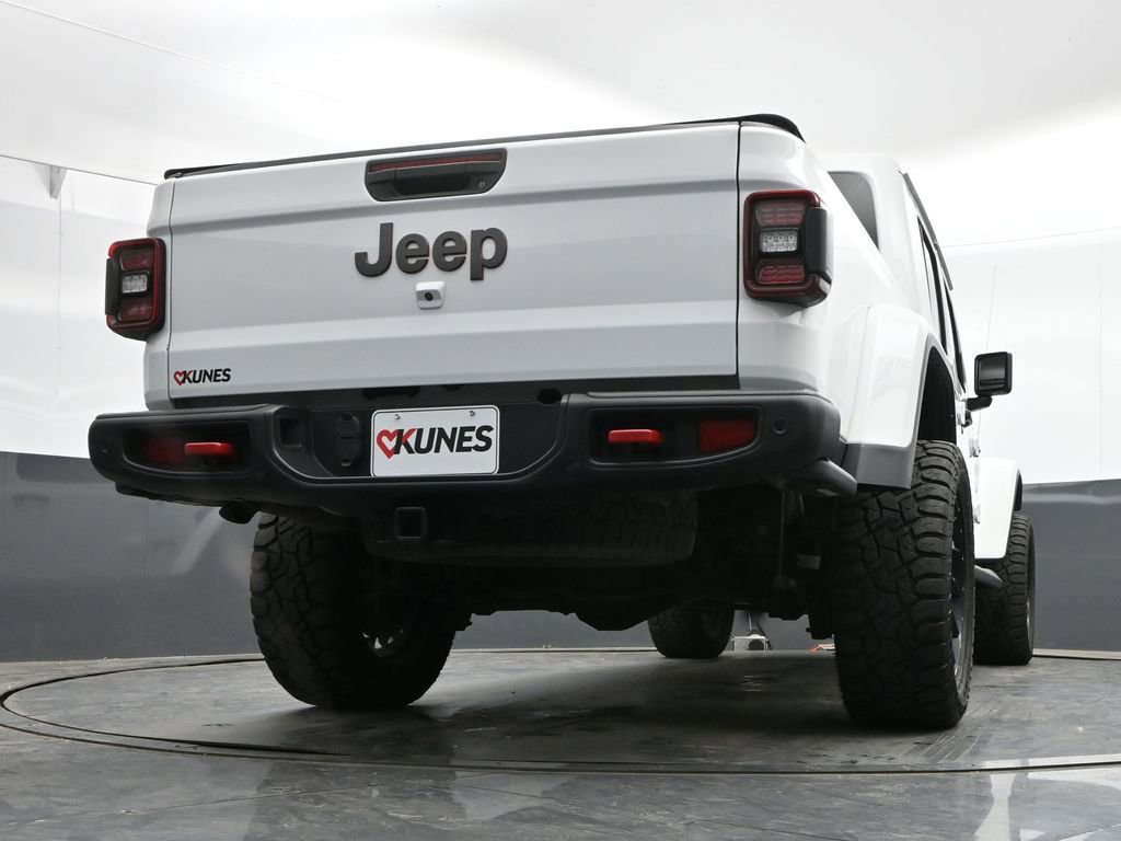 Used 2022 Jeep Gladiator Rubicon w/ LED Lighting Group AWD/4WD image 37