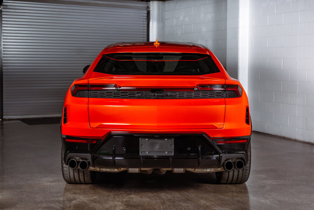 Used 2025 Lamborghini Urus SE AWD/4WD image 4