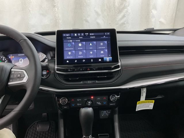 New 2026 Jeep Compass Trailhawk AWD/4WD image 17