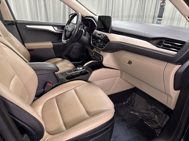 Used 2020 Ford Escape SEL image 12