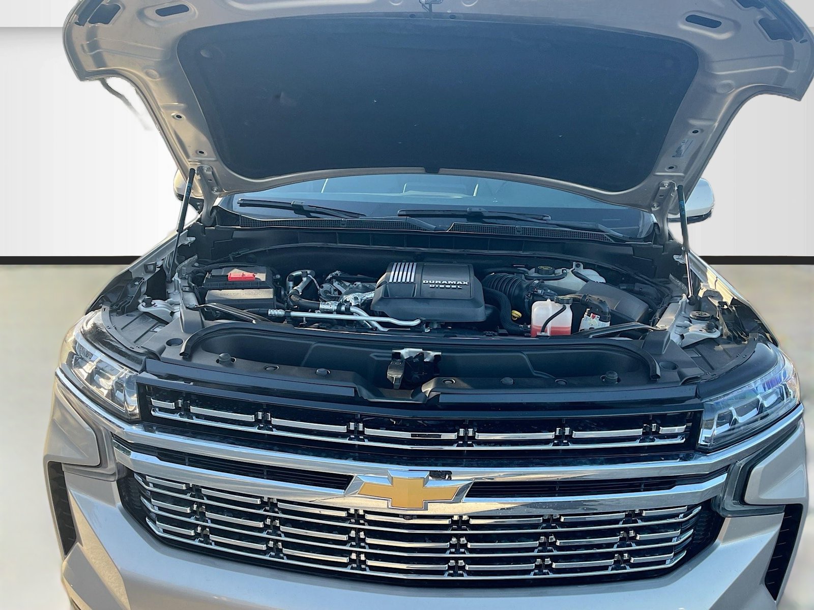 Used 2023 Chevrolet Tahoe LT w/ Luxury Package RWD image 32