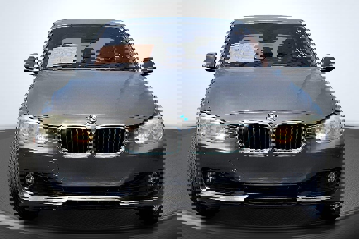 Used 2015 BMW 328i Sedan image 3