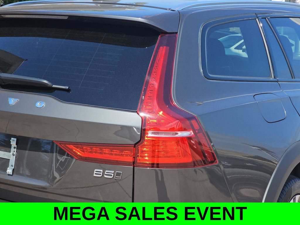Used 2025 Volvo V60 B5 Cross Country Plus AWD/4WD image 41