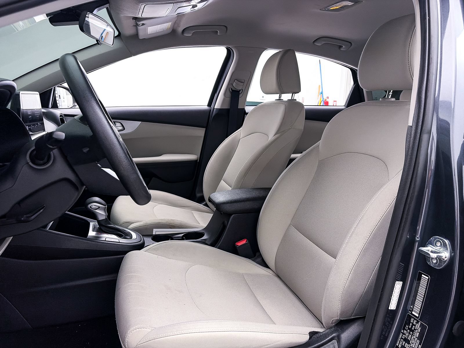 Used 2023 Kia Forte LXS w/ LXS Technology Package FWD image 18