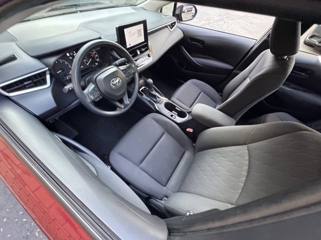 Used 2024 Toyota Corolla LE image 28