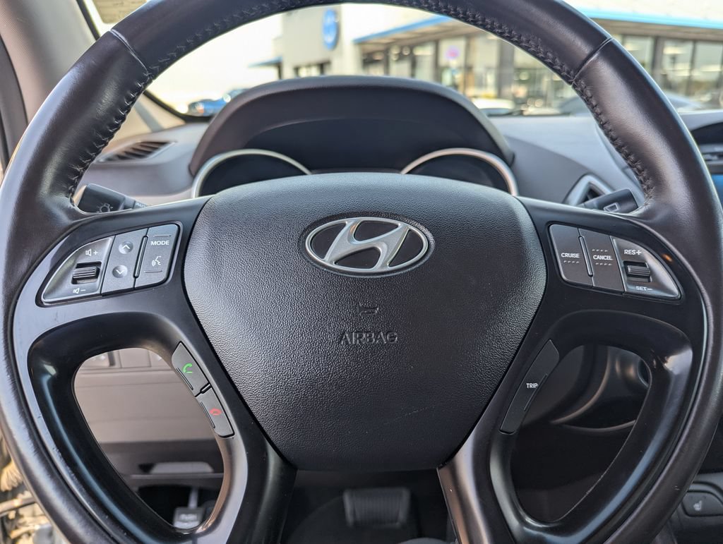 Used 2014 Hyundai Tucson Limited w/ Technology Package 02 FWD image 22