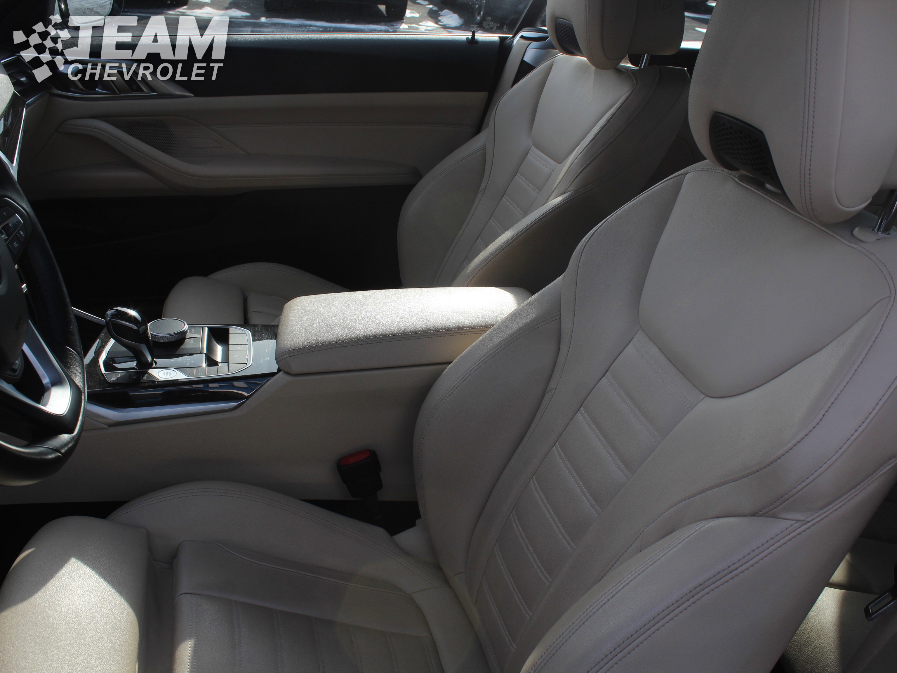 Used 2021 BMW 430i Convertible image 13