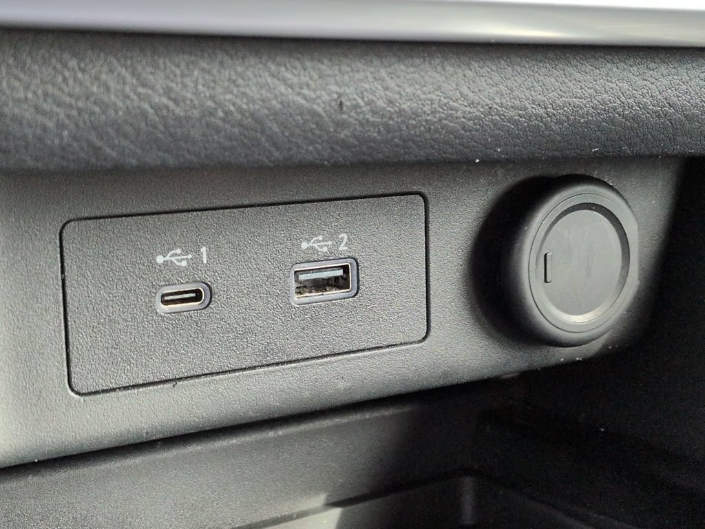 Used 2022 Nissan Rogue SV FWD image 21