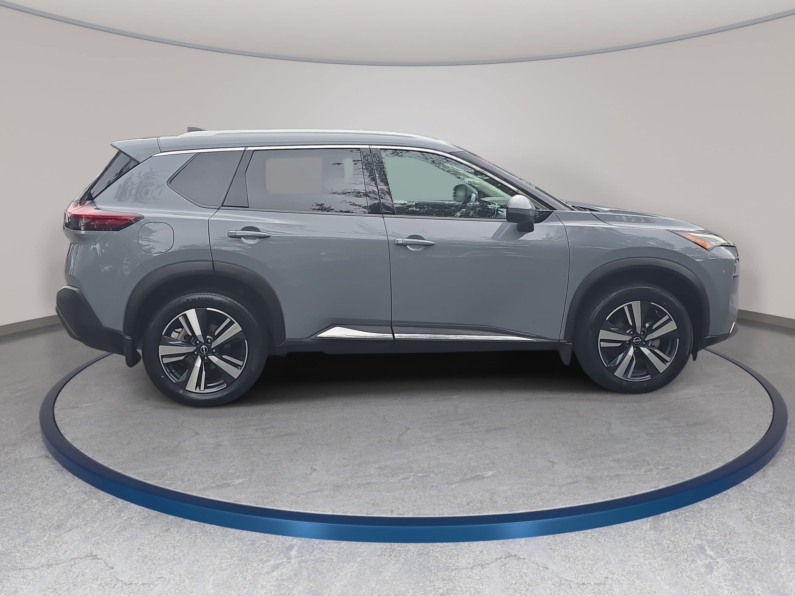 Certified 2023 Nissan Rogue SL FWD image 4