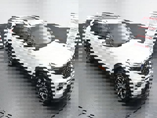 Used 2022 Ford Explorer ST-Line w/ Class IV Trailer Tow Package image 32