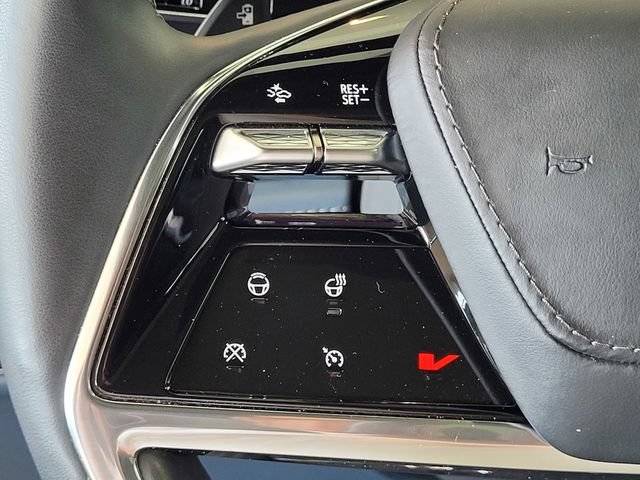 Certified 2025 Cadillac Escalade IQ Luxury 2 w/ LPO, Premium Carpet Package AWD/4WD image 24