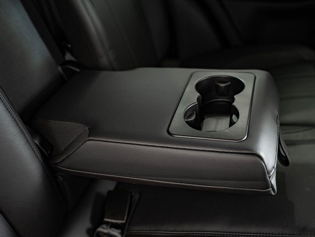 Used 2023 Land Rover Range Rover Evoque R-Dynamic SE AWD/4WD image 45