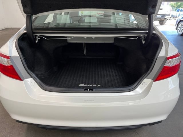Used 2016 Toyota Camry SE FWD image 16
