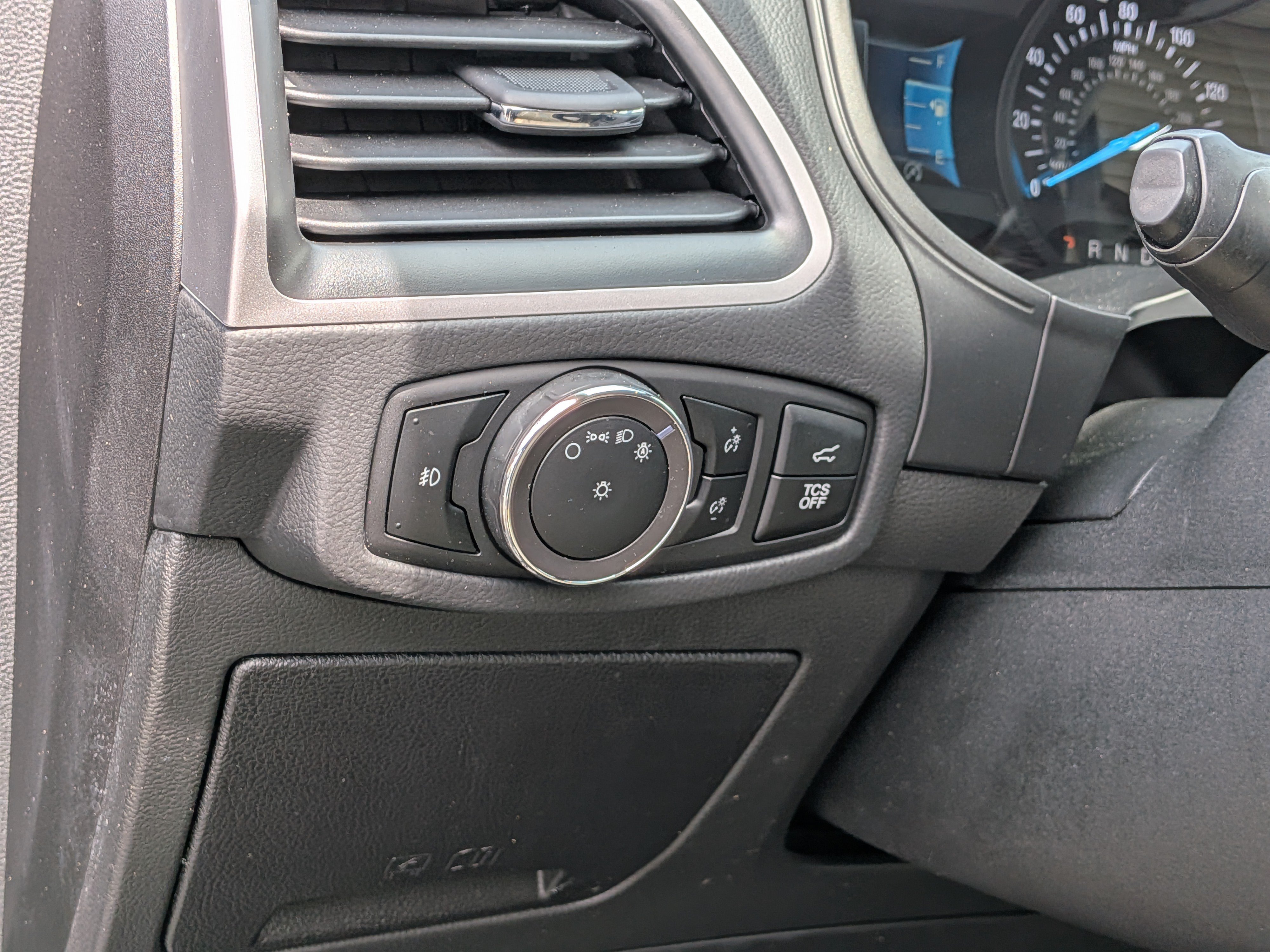 Used 2024 Ford Edge SEL w/ Convenience Package AWD/4WD image 15