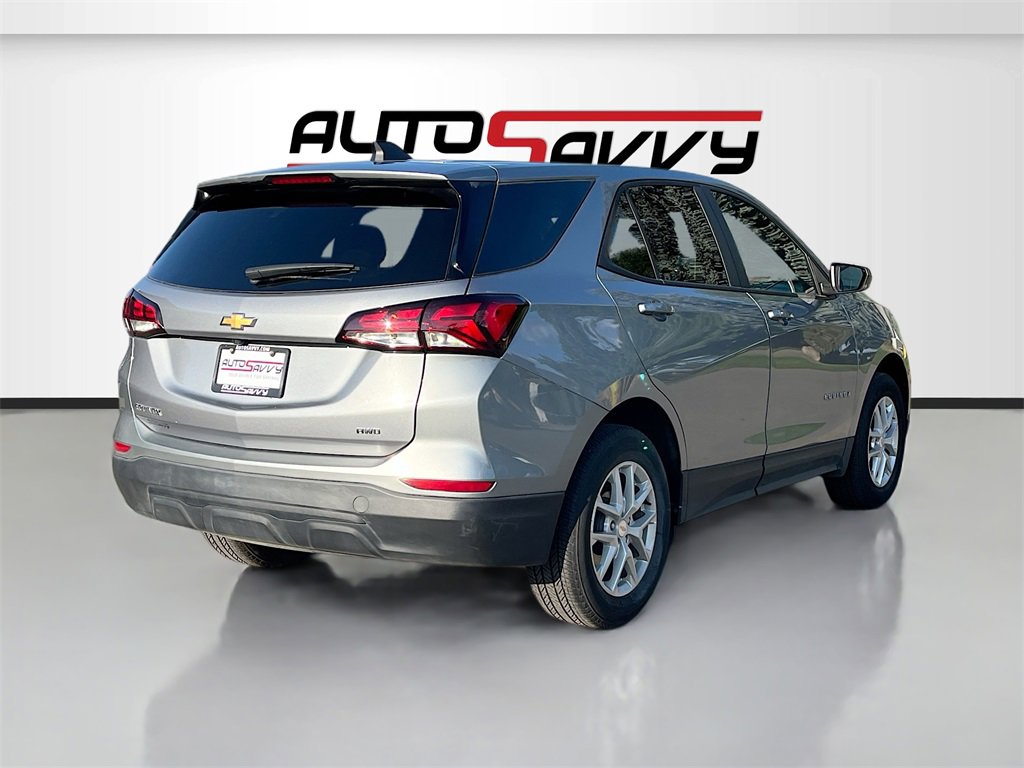 Used 2024 Chevrolet Equinox LS w/ LS Convenience Package image 7